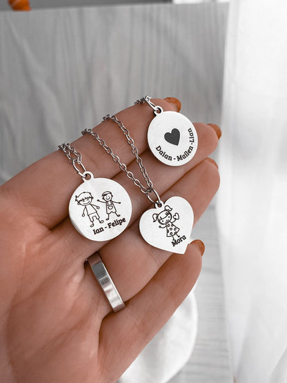 "Amor Eterno" Collar Personalizado para Mamá + Box de Rosas